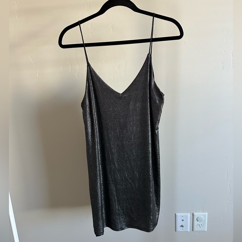 Urban Outfitters Silence and Noise Mini Slip Dress in Metallic Silver Size Small - Picture 2 of 8